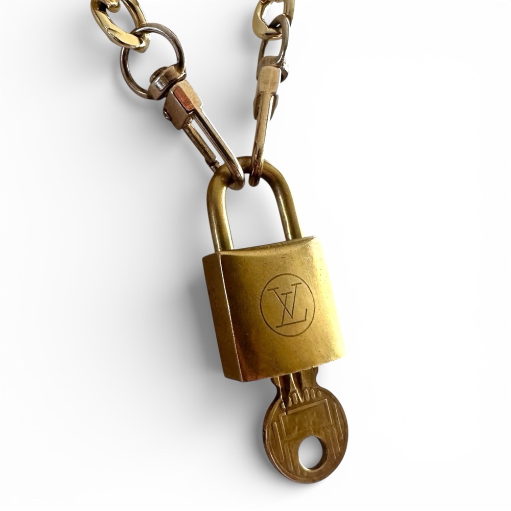 Rare 223 Louis Vuitton Brass Padlock Pendant Necklace with Chain - Picture 2 of 11